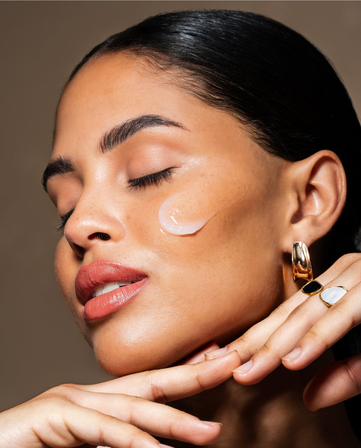 Ultra Radiance All-in-One Brightening Complex